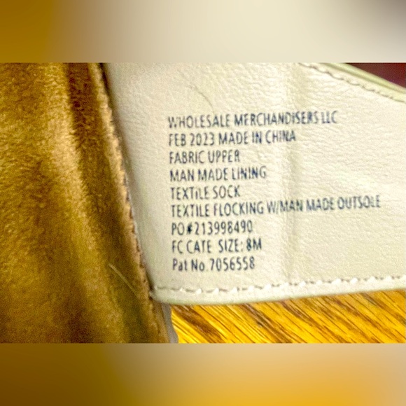 Fall Creek Floral Sandals - Picture 7 of 8